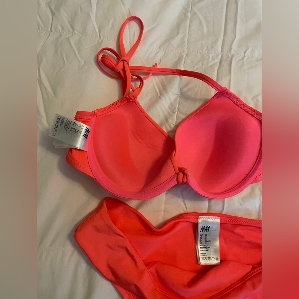 Bikini Set - Picture 4 of 5